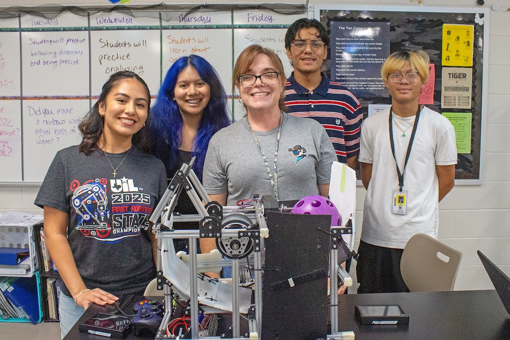Cypress Park HS robotics club works to inspire the next generation