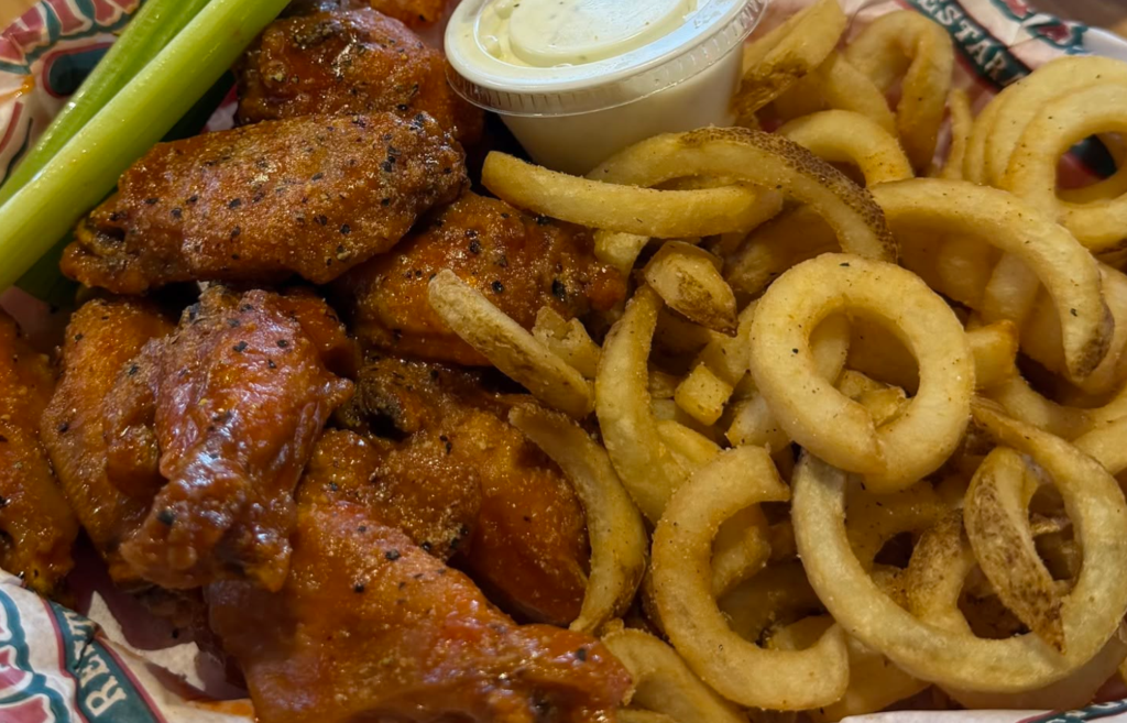 wingsnmorewings